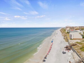 Sun-loungers, beach towels - Casa del Mar! New 30A Home w/ Private Heated Pool in backyard! (Santa Rosa Beach)