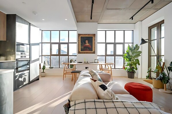 Smart TV, books, music library, stereo