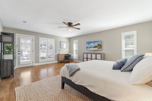 4 slaapkamers, een bureau, gratis wifi, beddengoed