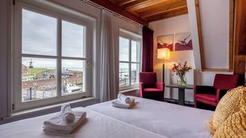 Comfort Quadruple Room, Harbor View | Free WiFi