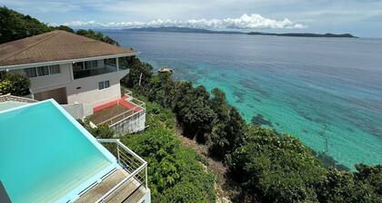 Assaly Villa - Breathtaking Ocean View with private beach