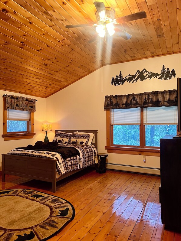 2 chambres, fer et planche à repasser, Wi-Fi, draps fournis