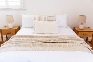 4 chambres, fer et planche à repasser, Wi-Fi gratuit