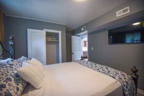 3 soverom, strykejern/-brett, wi-fi og sengetøy