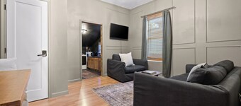 Charming 2-bedroom Cottage minutes from downtown Chattanooga, Pet Friendly