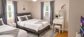 Spacious 5-bedrooms in Catonsville, MD near BWI, UMBC, Baltimore, Patapsco Park