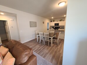 Interior - Mac's Cozy Farmhouse (Stillwater)