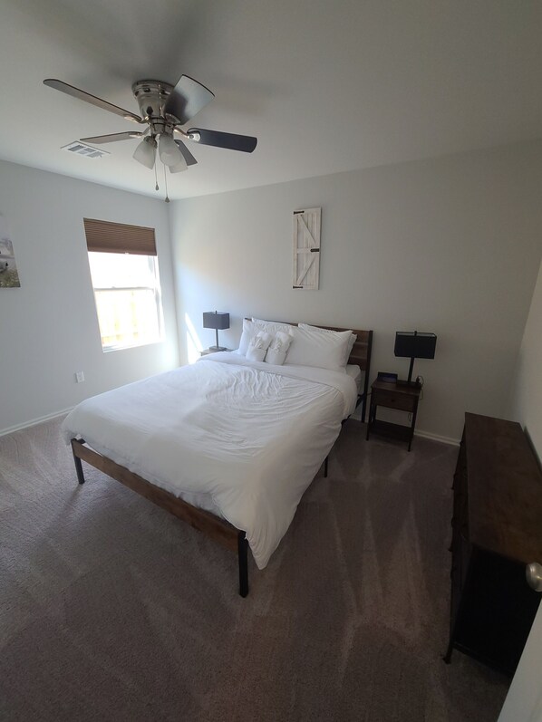 3 chambres, bureau, fer et planche à repasser, Wi-Fi