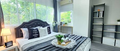 3 bedrooms, bed sheets