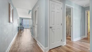 Leilighet, flere senger (Laketown Wharf 1608- Turtle Tower) | Innvendig