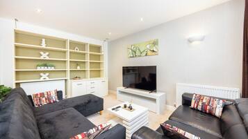 Luxury Apartment | Living area