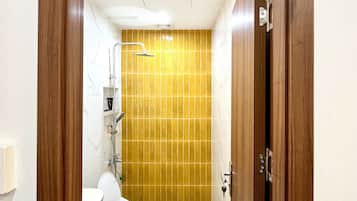 Standard Apartment, Courtyard View | Bathroom