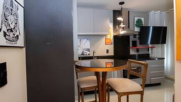 Basic Apartment | Dining