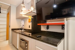 Basic Apartment | Private kitchen