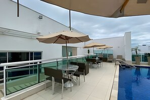 Departamento básico | Alberca | Alberca al aire libre 