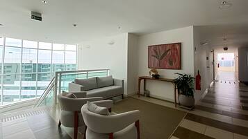 Basic Apartment | Interior