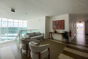 Interior - OZPED Flats Particulares Biarritz (Brasília)