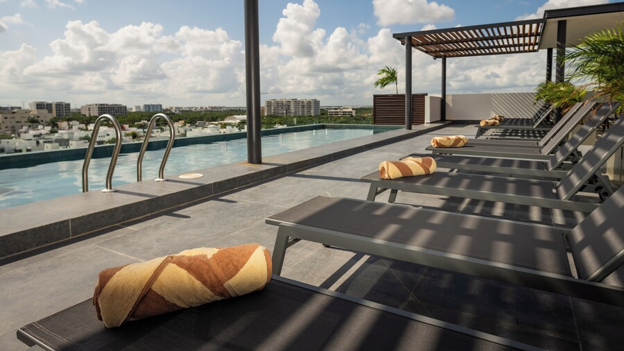 Cumbres Garden luxury apartments