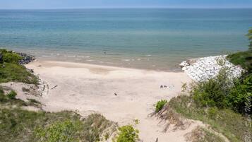 Beach nearby, sun loungers