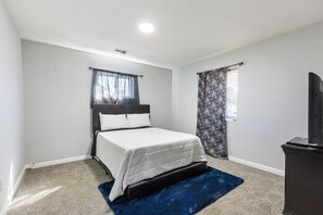 4 多间卧室、客房内保险箱、熨斗/熨衣板、免费 WiFi