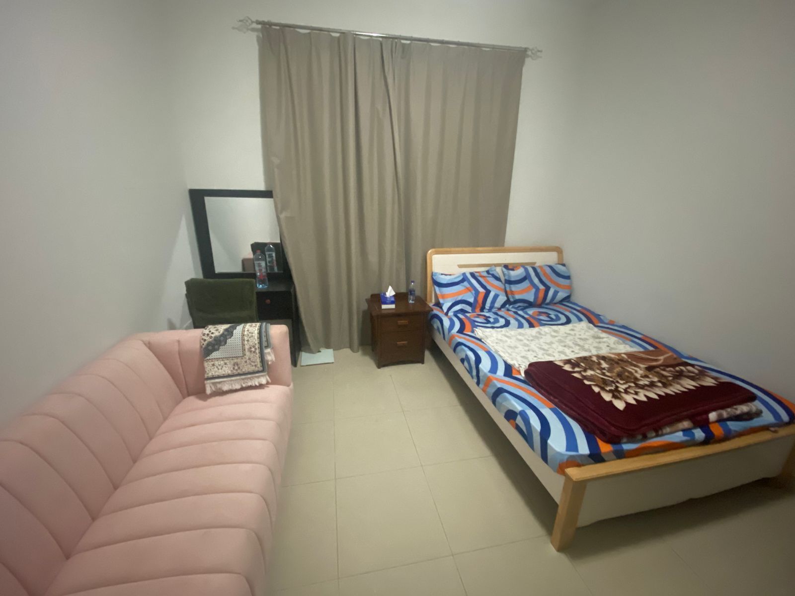 2 bedrooms, iron/ironing board, WiFi