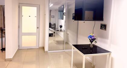 Spacious 1br apartment w a-c in wonderful Barranquitas with WiFi & great views!