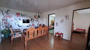 3 bedrooms, free WiFi, bed sheets