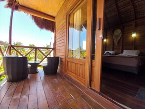 Deluxe Room, Balcony, Sea View | Minibar, in-room safe, soundproofing, free WiFi - Cabañas Palmeras de Mahahual (Mahahual)