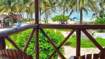 Habitación Deluxe, balcón, vista al mar | Vista del balcón