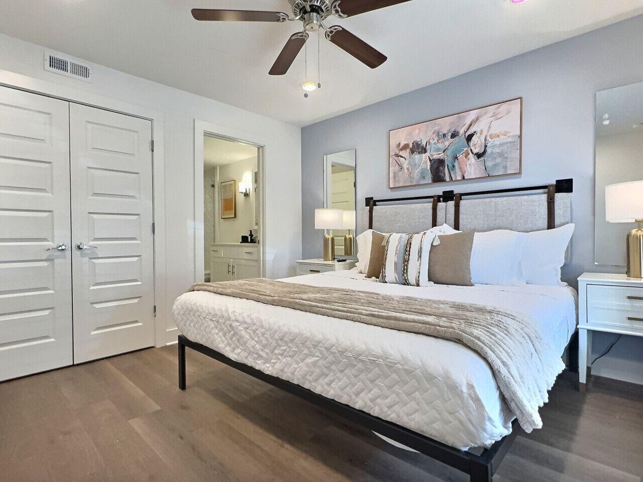 2 bedrooms, desk, iron/ironing board, free WiFi