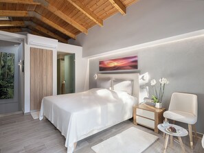 1 bedroom, iron/ironing board, free WiFi, bed sheets - Luxurious love nest with whirlpool and heated pool (Kournas)