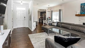 智能電視、 辦公室、電腦螢幕