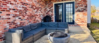 Relaxing Lakeview Retreat Sleeps 6