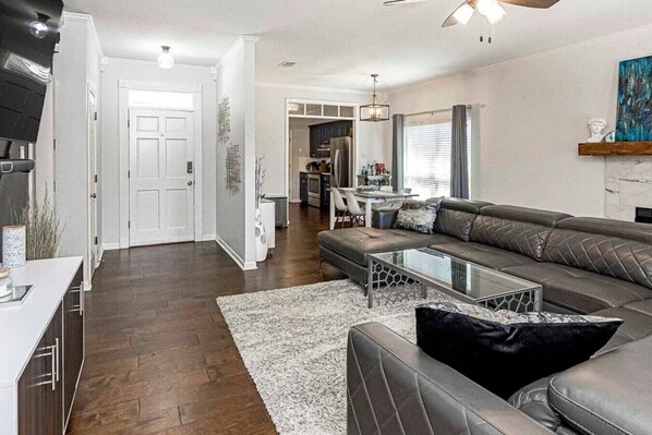 Smart TV, offices, computer monitors