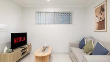 Standard Apartment | 起居區