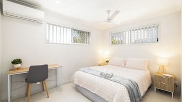 Deluxe Apartment | 1 間臥室、書桌、筆電工作空間、熨斗/熨衣板