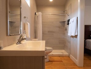 Hair dryer, towels - Deluxe King Cabin #15 near Guadalupe River (Kerrville)