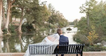 River View Deluxe King Cabin near Downtown #21