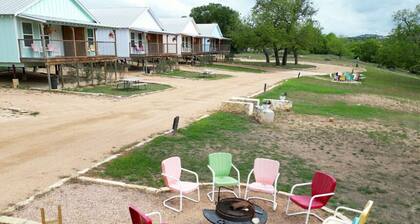 Near River Deluxe King Suite Cabin w/Carport #4