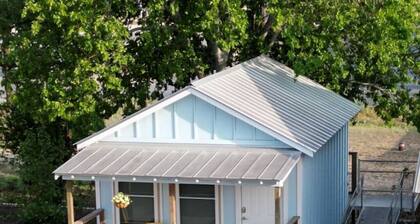 Accessible Queen Bed Cabin #16 near River