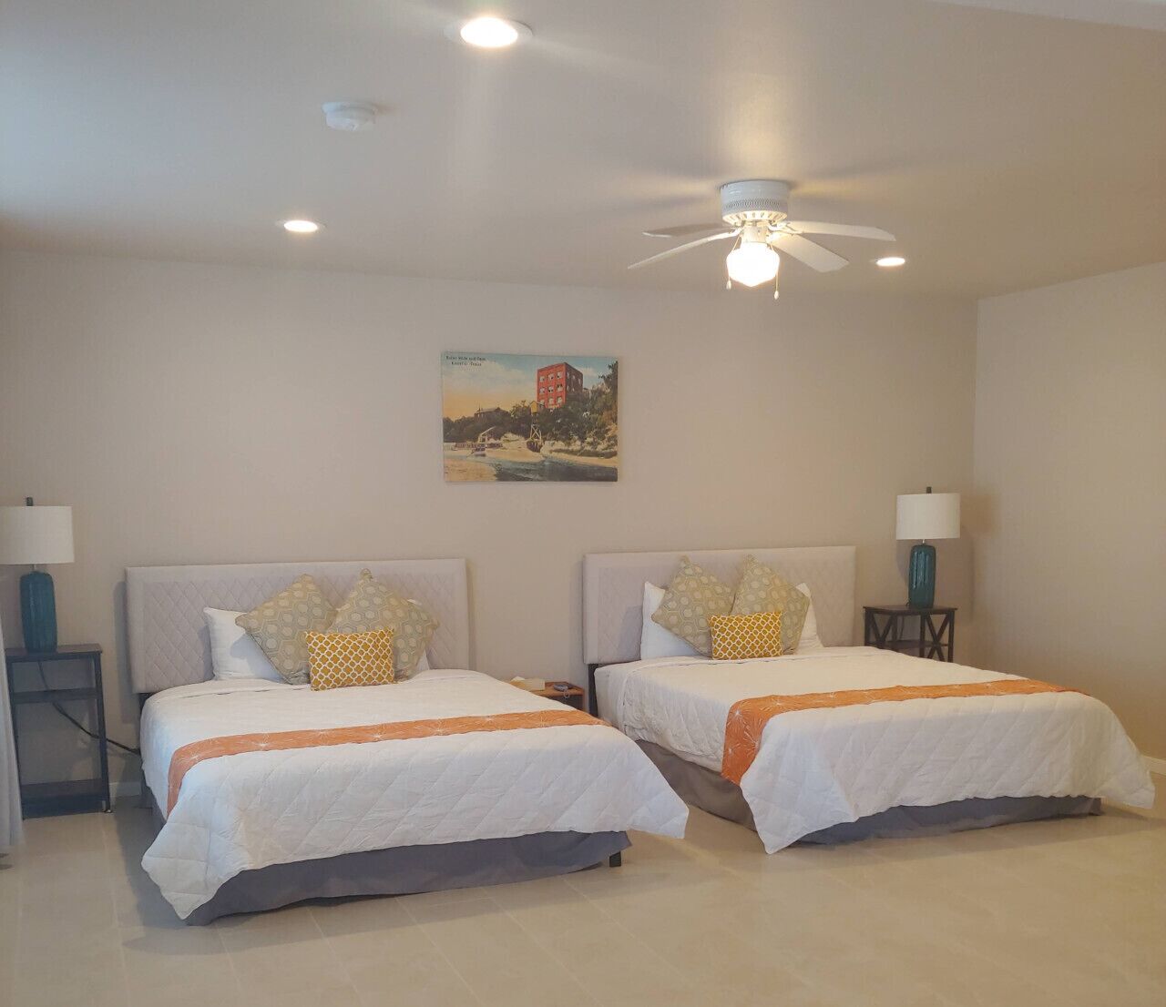 1 soverom, strykejern/-brett, wi-fi (inkludert) og sengetøy