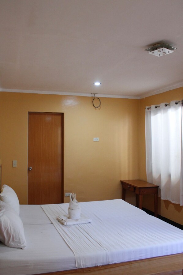 Habitación triple básica | 1 dormitorio