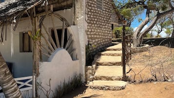 Enceinte de lâhĂ©bergement