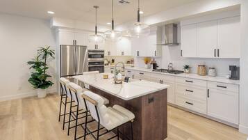 House, Multiple Beds (Circolo Di Golf) | Private kitchen