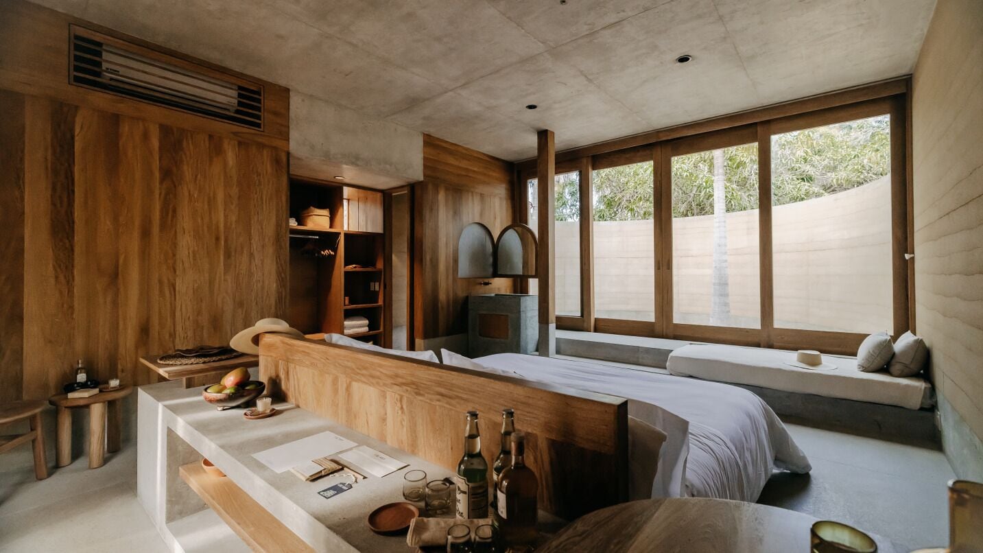 Literie de qualité, couette en duvet, coffre-fort, décor unique