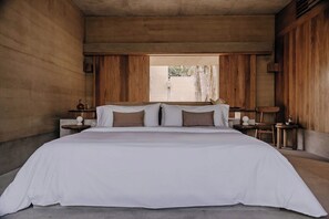 Premium bedding, down comforters, in-room safe, individually decorated - Salara Boutique Hotel & Villas Todos Santos (El Pescadero)