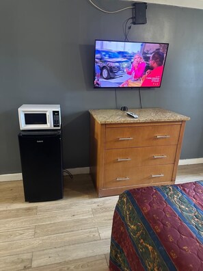 Desk, free WiFi - Carolina Inn (Moncks Corner)