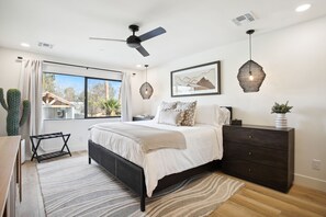 8 chambres, bureau, lit parapluie, Wi-Fi