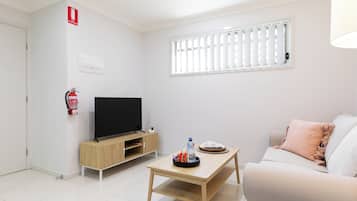 Deluxe Apartment | Living area