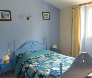 3 camere